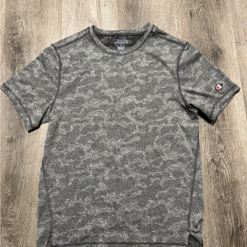 Champion Men’s Gray Camouflage Short-Sleeve Athletic T-Shirt Size Small NEW